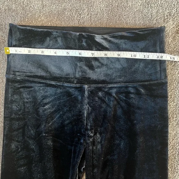 Athleta Women’s Velvet Tight - Picture 8 of 10